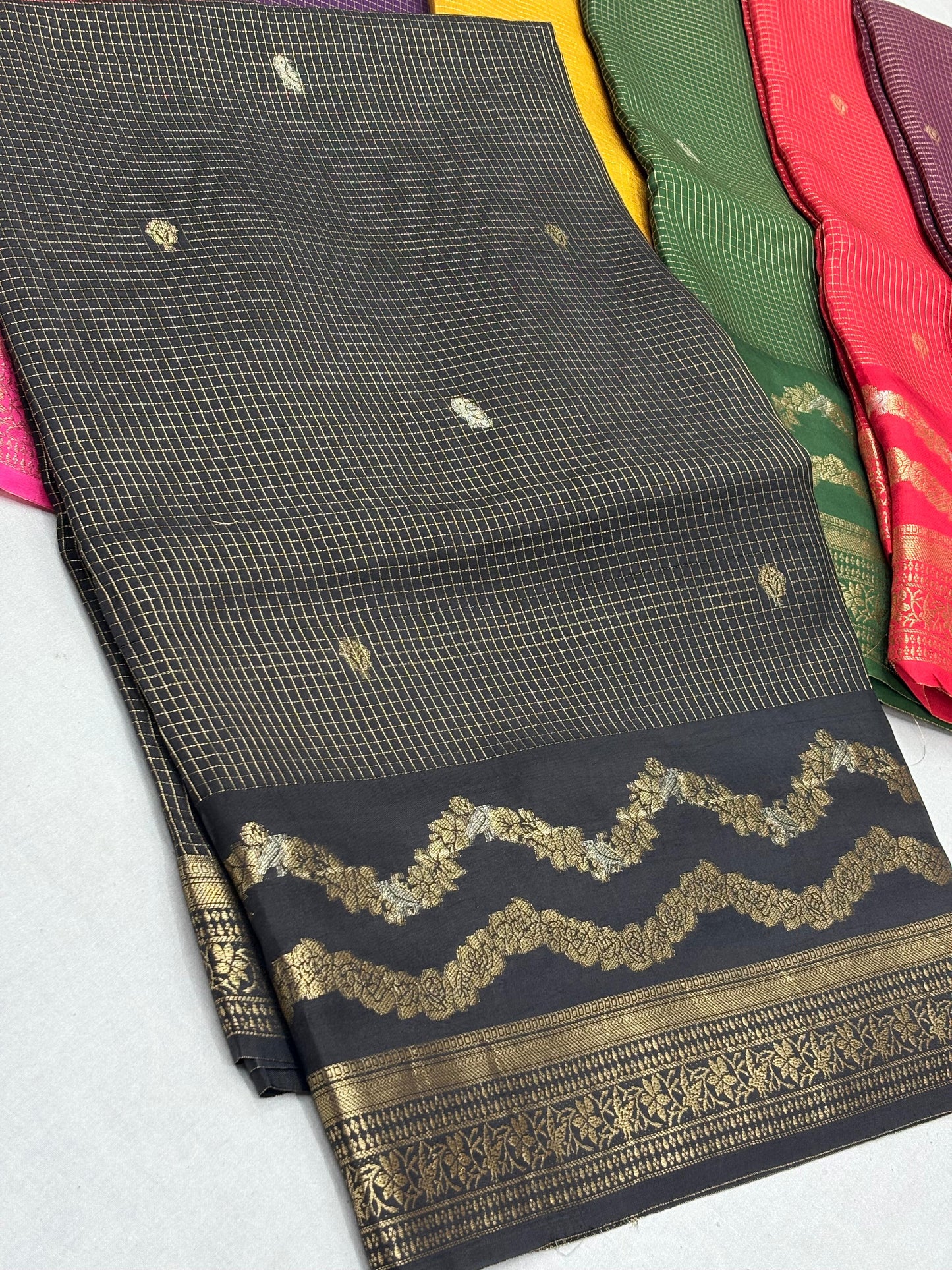 BLACK LEHERIYA TEMPLE PURE DOLA SILK SAREE