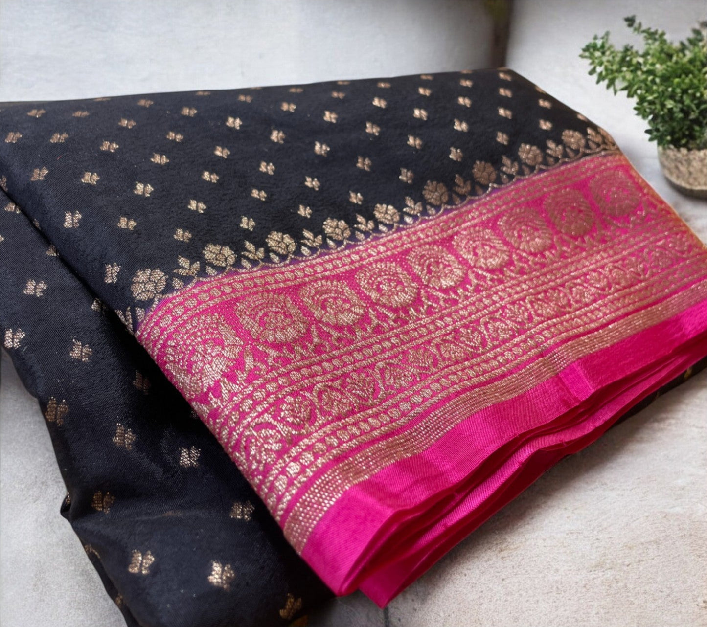 BLACK AND PINK PURE CREPE BANARASI SILK SAREE