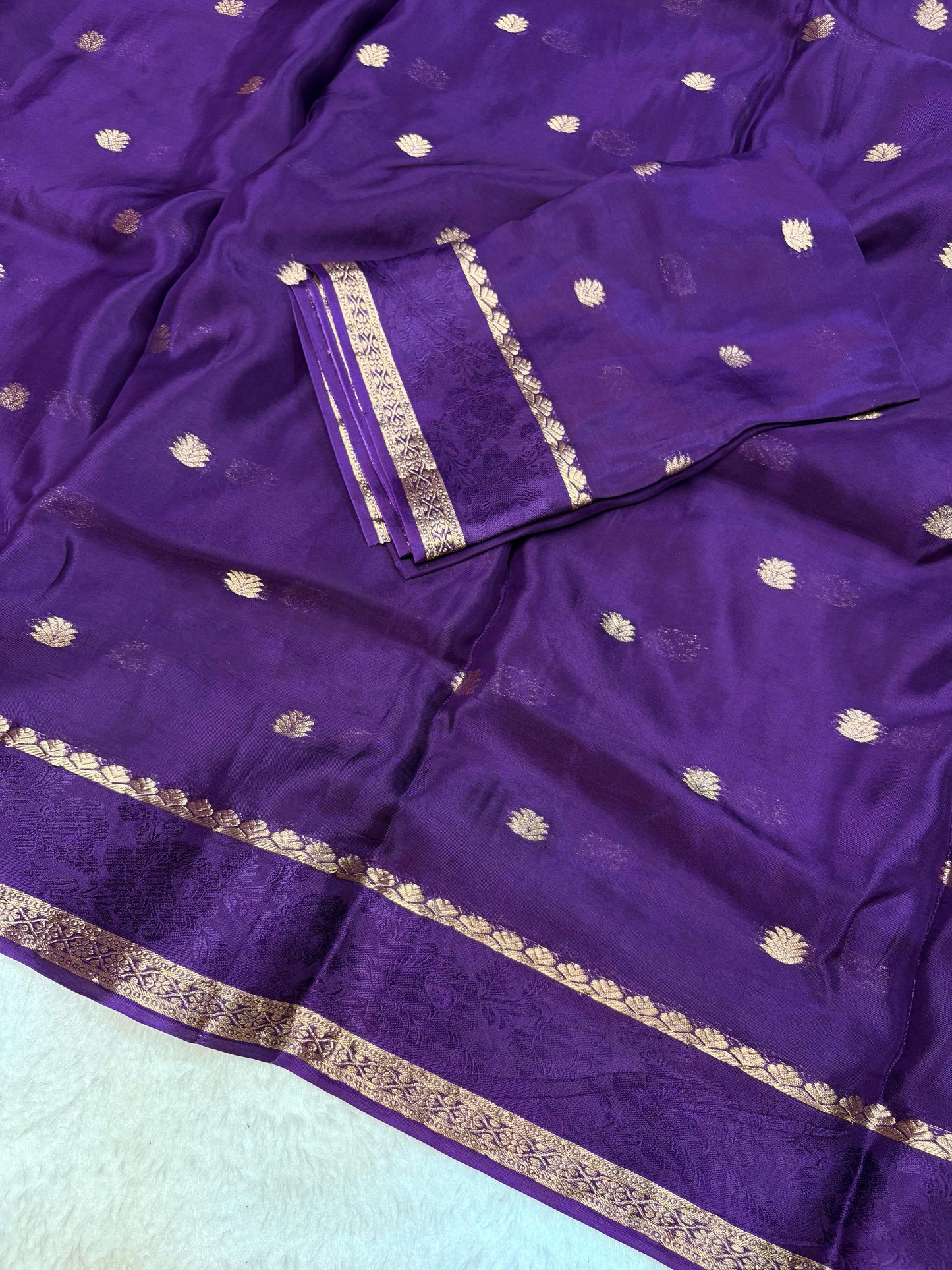 PURPLE PURE CREPE SAREE WITH BENTEX BORDER